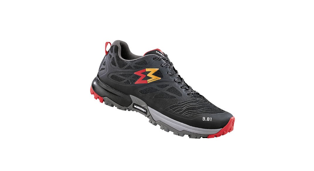 trail running shoes